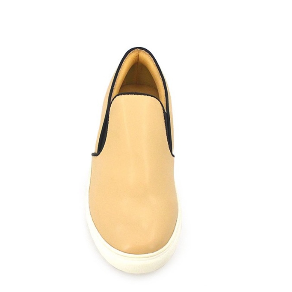 New Jacobies Footwear Beige Vaness Slip-on Sneaker Women’s Size 7.5